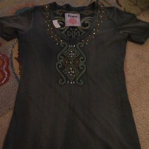 Woman Roar shirt size L...NWT! Bling !!